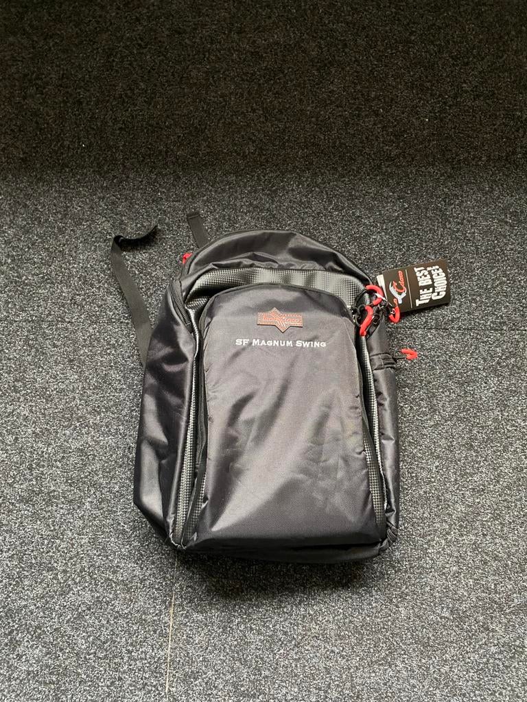 Iron Claw Magnum Swing bag + tacklebox, D, Overige typen, Nieuw, Ophalen of Verzenden