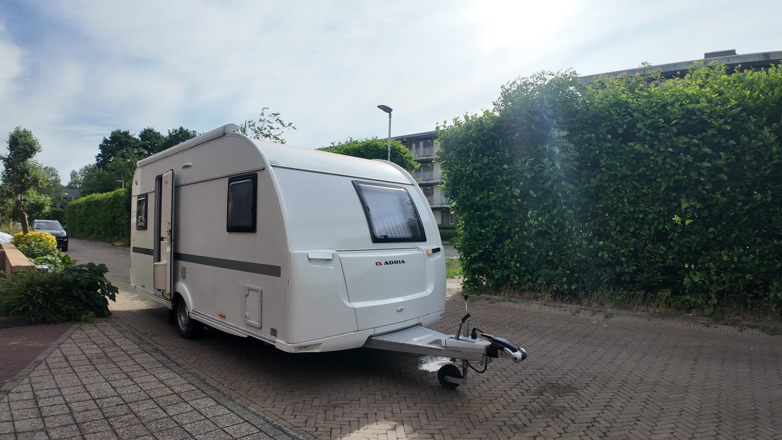 Adria Altea 472 PU (2022) | Zeer nette staat |Mover + Luifel, Rondzit, Dwarsbed, Particulier, 4 tot 5 meter