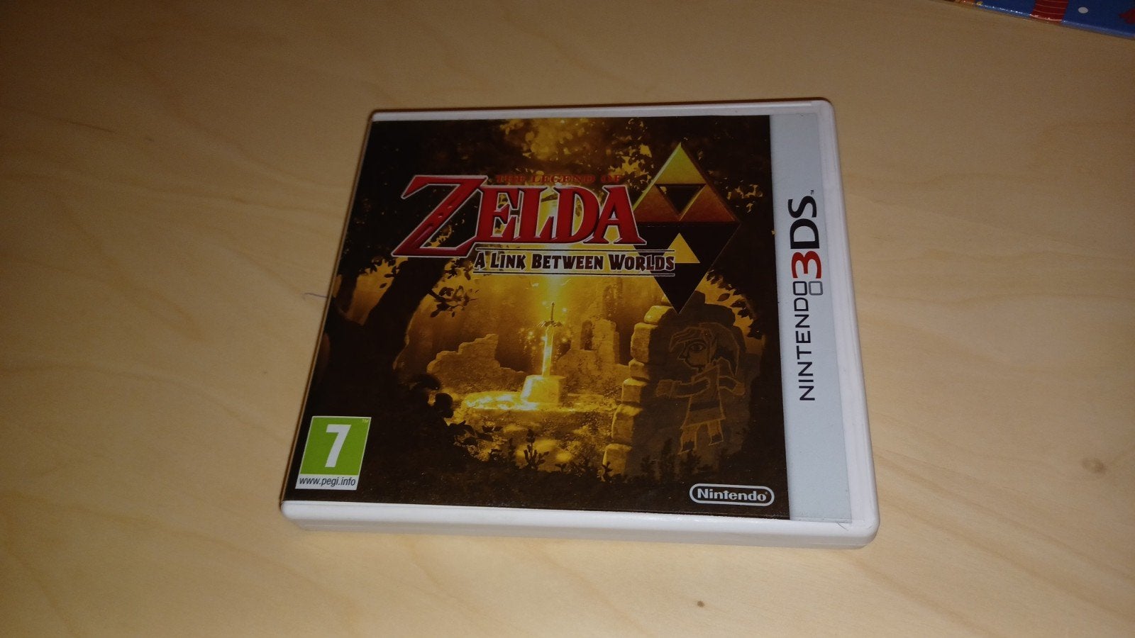 The Legend of Zelda: A Link Between Worlds (Nintendo 3DS), Avontuur en Actie, 1 speler, Ophalen of Verzenden, Zo goed als nieuw