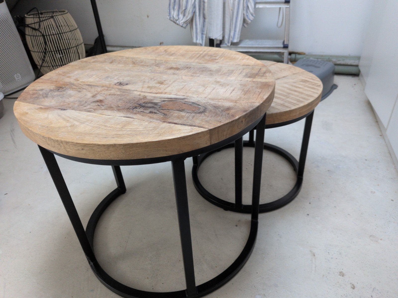 Set van 2 mango houten salontafels, Gebruikt, 50 tot 100 cm, Rond, Industrieel, Modern