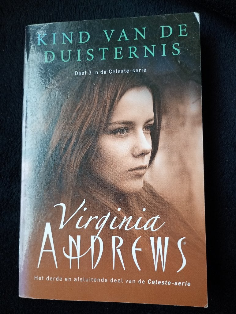 Virginia Andrews, Kind van de duisternis, Boeken, Ophalen of Verzenden, Gelezen