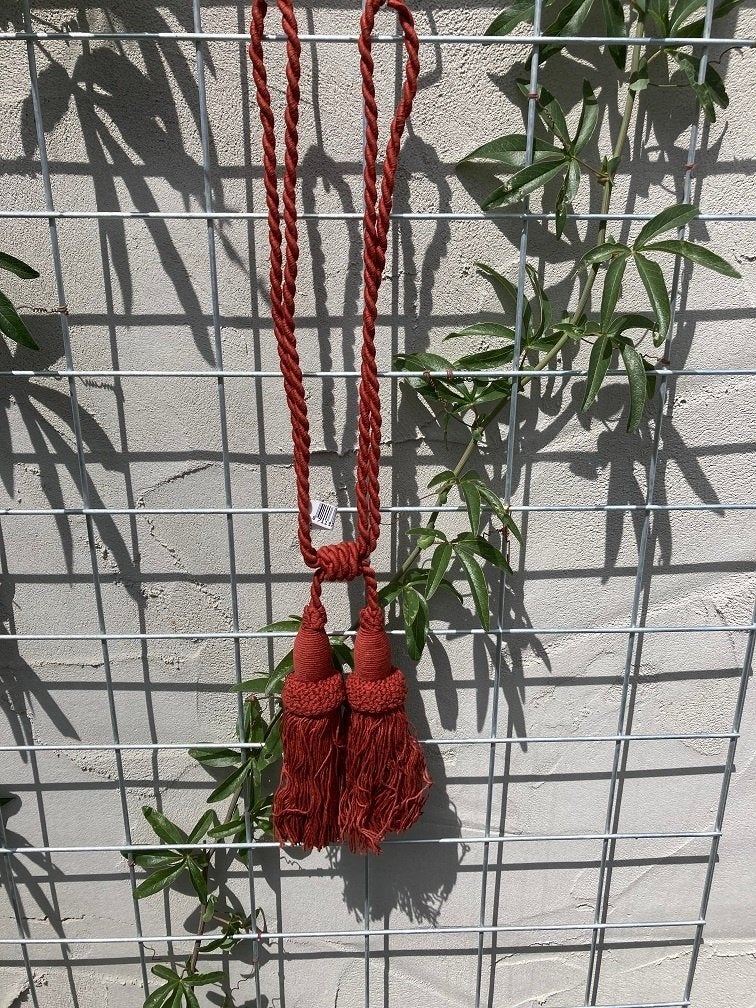 EMBRASSE MET DUBBELE FLOS ROOD/BRUIN NIEUW, Overgordijn, -, -, Nieuw
