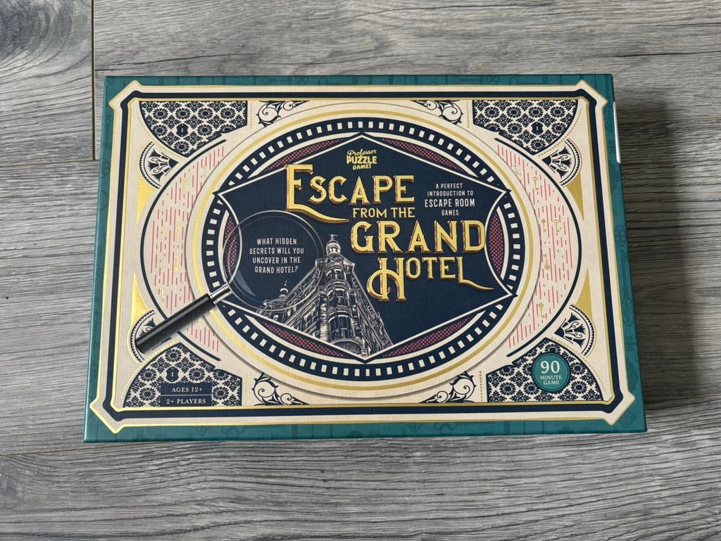 Escape from the Grand Hotel, Drie of vier spelers, Ophalen of Verzenden, Zo goed als nieuw