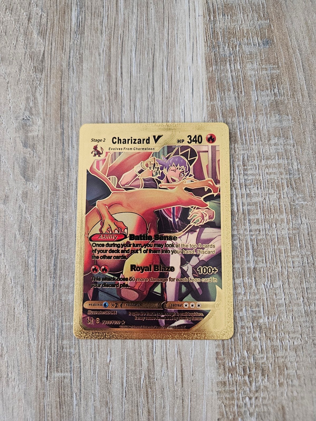 Charizard V gouden pokemon kaart, Ophalen of Verzenden, Zo goed als nieuw