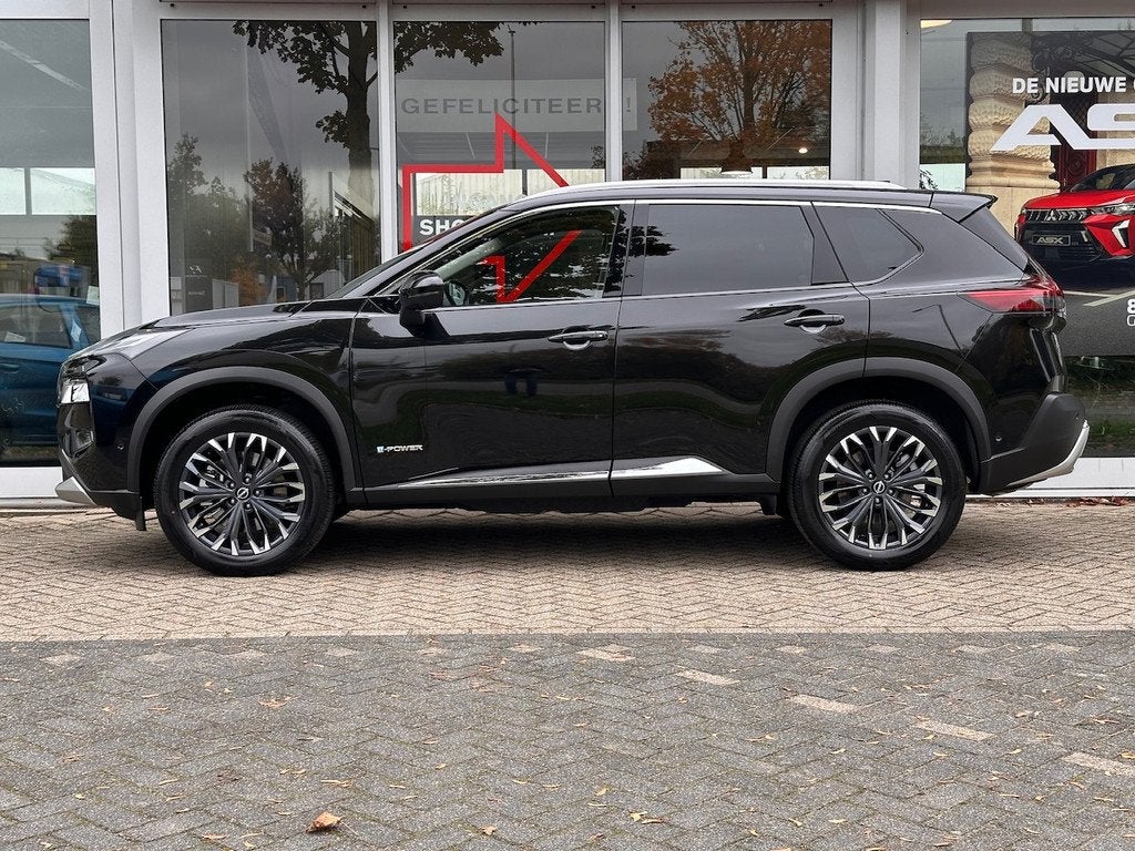 Nissan X-Trail E-Force 4WD Tekna 7-Persoons | Trekgewicht 1., 12 maanden, 1497 cc, Gebruikt, Zwart