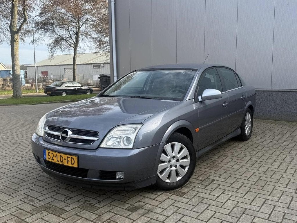 Opel Vectra 1.8-16V Elegance Vol Jaar Apk, Auto's, Opel, Gebruikt, 4 cilinders, 1796 cc, Bedrijf