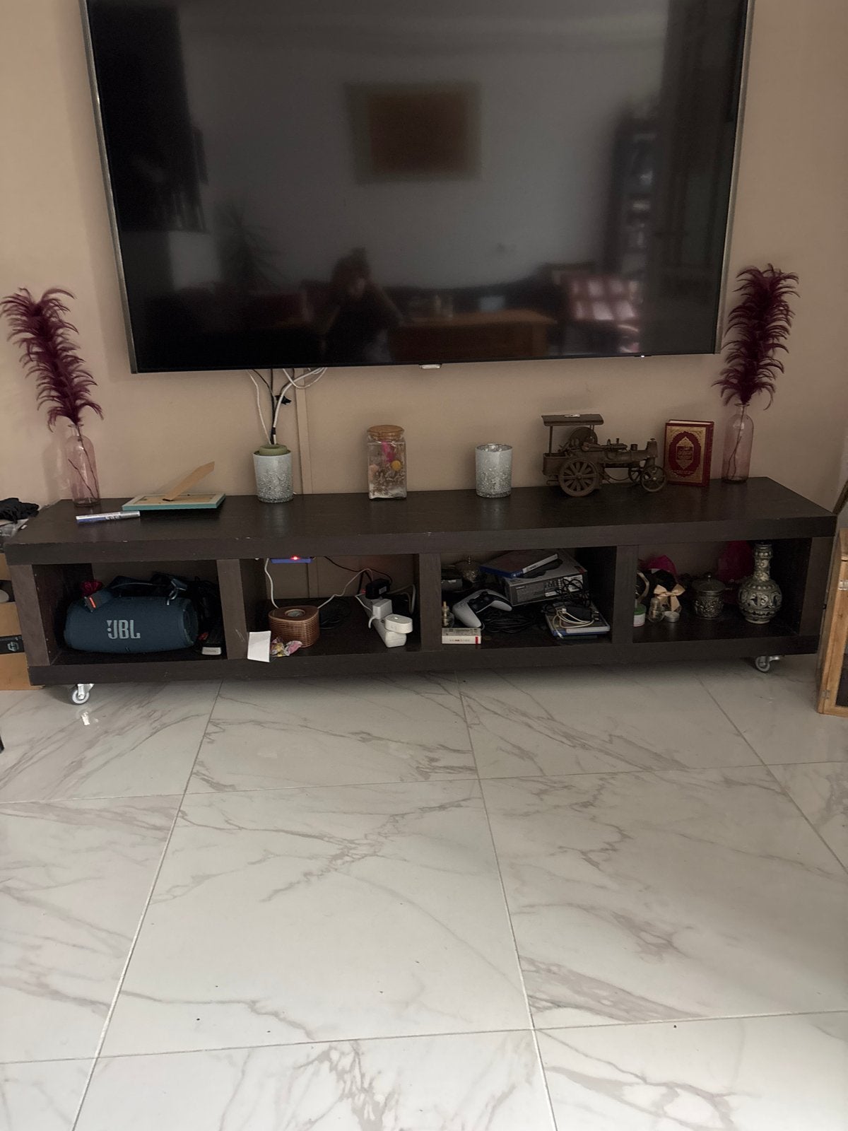 IKEA TV meubel donkerbruin met wieltjes, Huis en Inrichting, Ophalen, Gebruikt, 150 tot 200 cm, Minder dan 100 cm