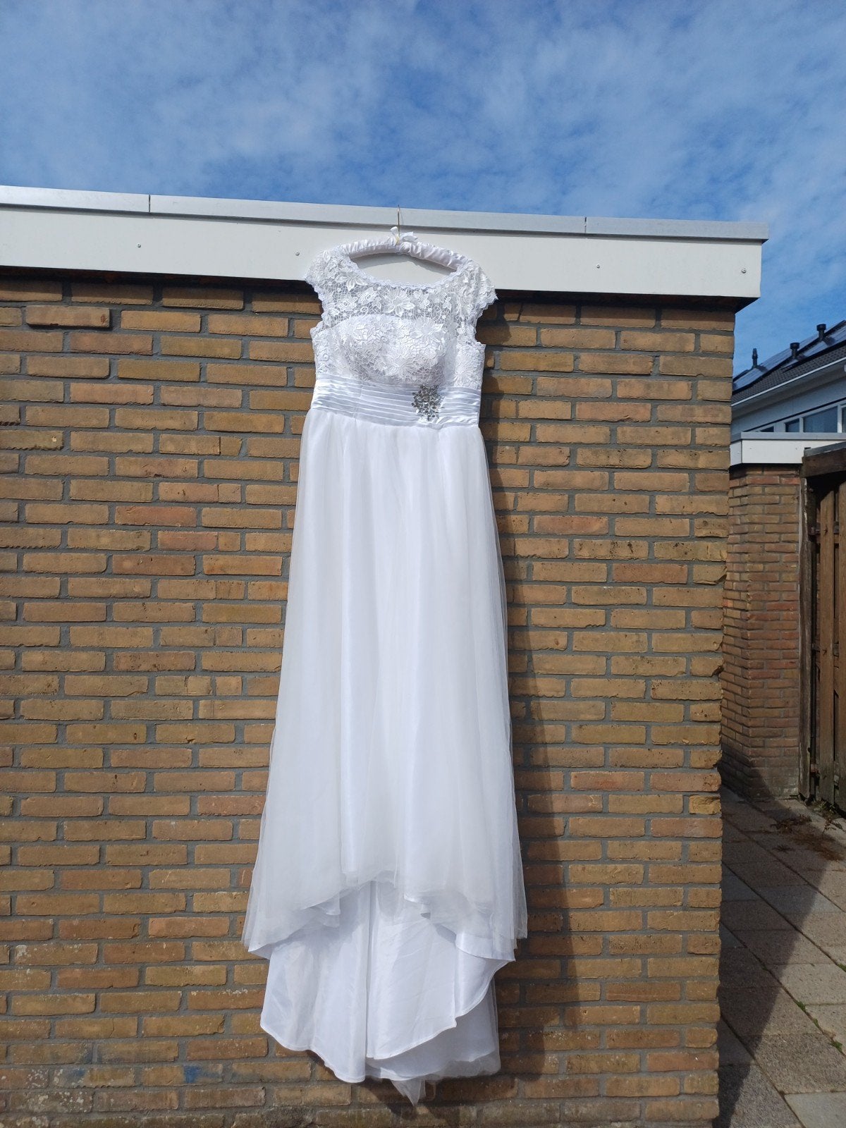 Prachtige witte trouwjurk met kant en tule, Trouwjurk, Wit, Ophalen of Verzenden, Onbekend