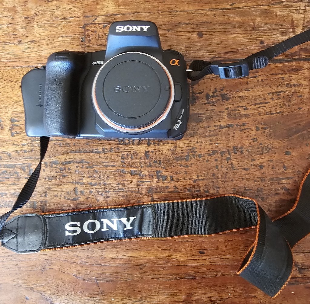 Sony A300, Audio, Tv en Foto, Fotocamera's Digitaal, Ophalen, Gebruikt, 100 megapixels, Sony