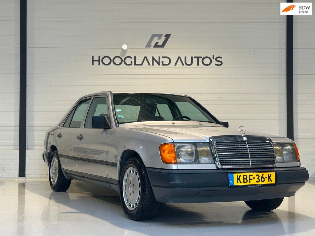 Mercedes-Benz 200-500 (W124) 250 D 1986 Zilver Oldtimer Seda, Gebruikt, 1364 kg, Bedrijf, 2499 cc