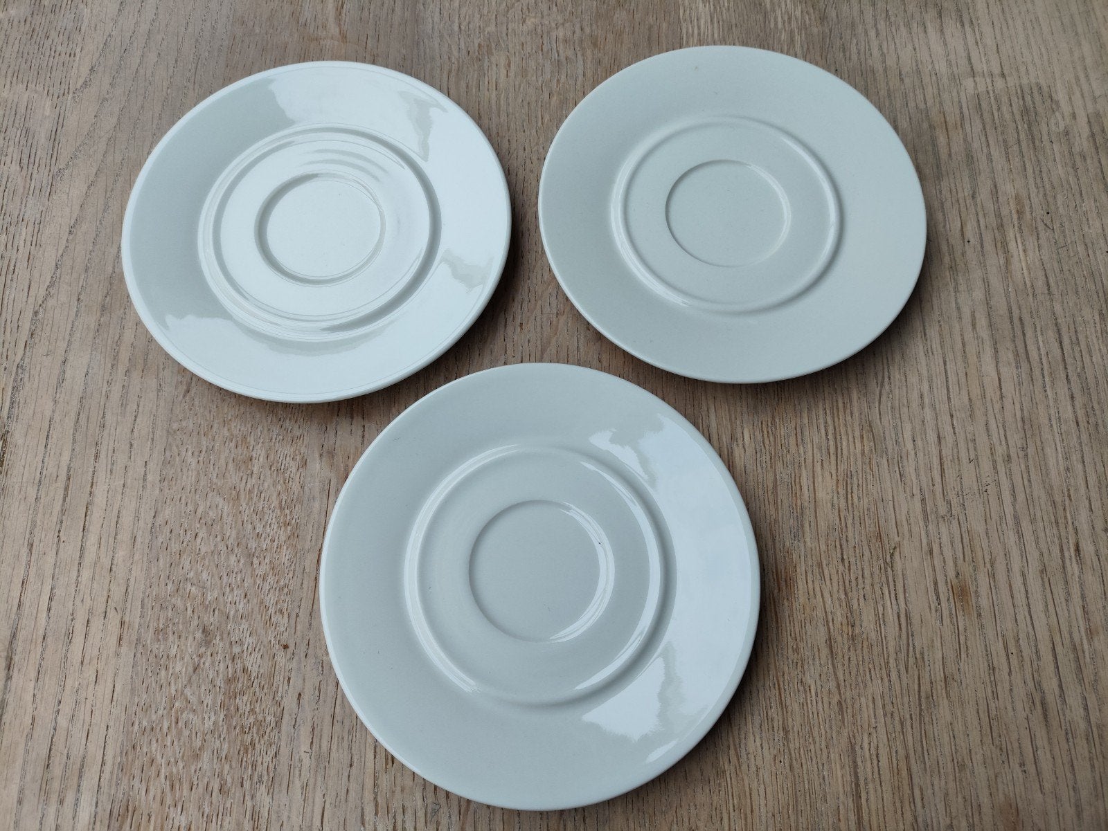 3x Alessi schotels voor espresso kopjes - wit porselein, Overige merken, Nieuw, Ophalen of Verzenden, Modern