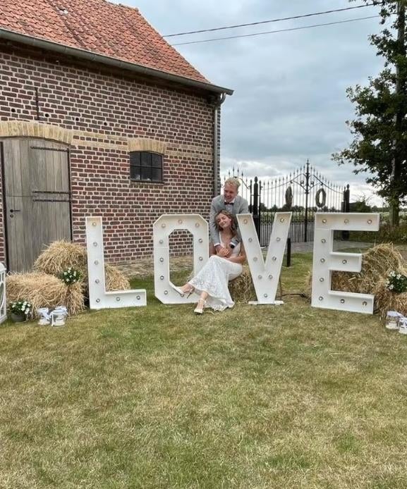 Licht letters LOVE, Hobby en Vrije tijd, Feestartikelen | Verhuur, Ophalen, Zo goed als nieuw, Overige