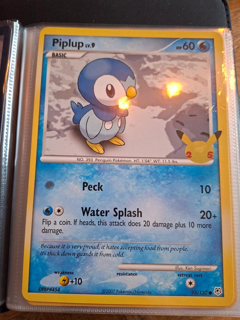 Pokémon Jumbo Kaart Piplup LV.9 (2007) - Celebrations, Ophalen of Verzenden, Zo goed als nieuw, Losse kaart