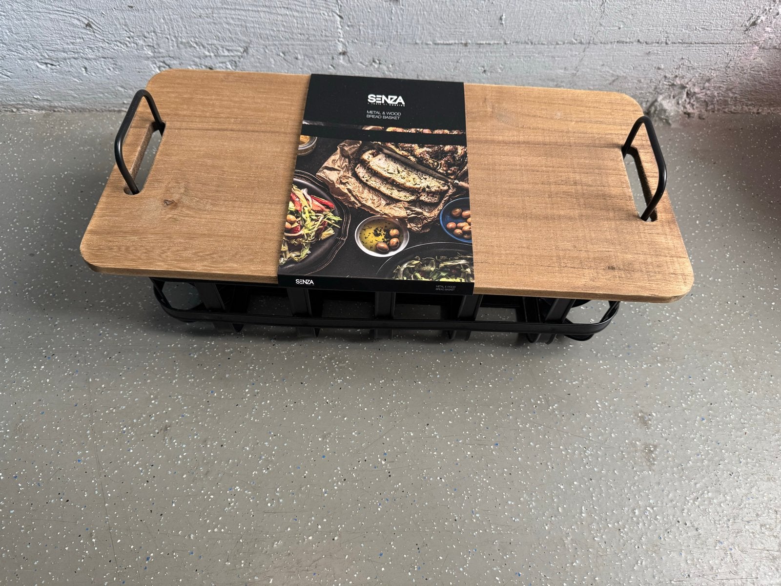 Senza broodplank met mandje - Nieuw, Hout, Snij-/serveerplank, Nieuw, Ophalen of Verzenden