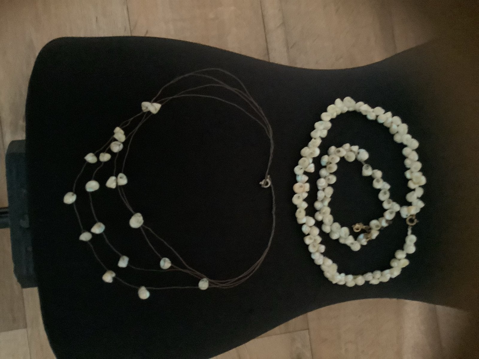 3-delige sieraden set: kettingen en armband, Sieraden, Tassen en Uiterlijk, Ophalen of Verzenden, Zo goed als nieuw, Beige, Overige materialen
