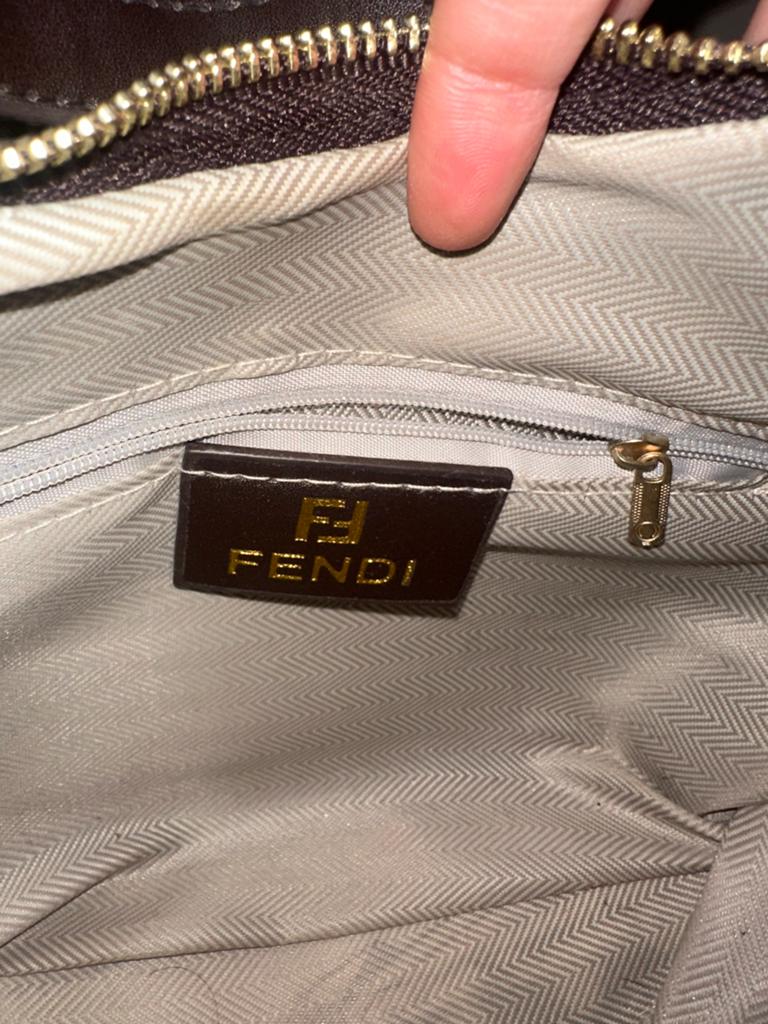 Fendi Baguette Tas - Bruin FF Logo, Sieraden, Tassen en Uiterlijk, Tassen | Damestassen, Ophalen of Verzenden, Gebruikt, Bruin