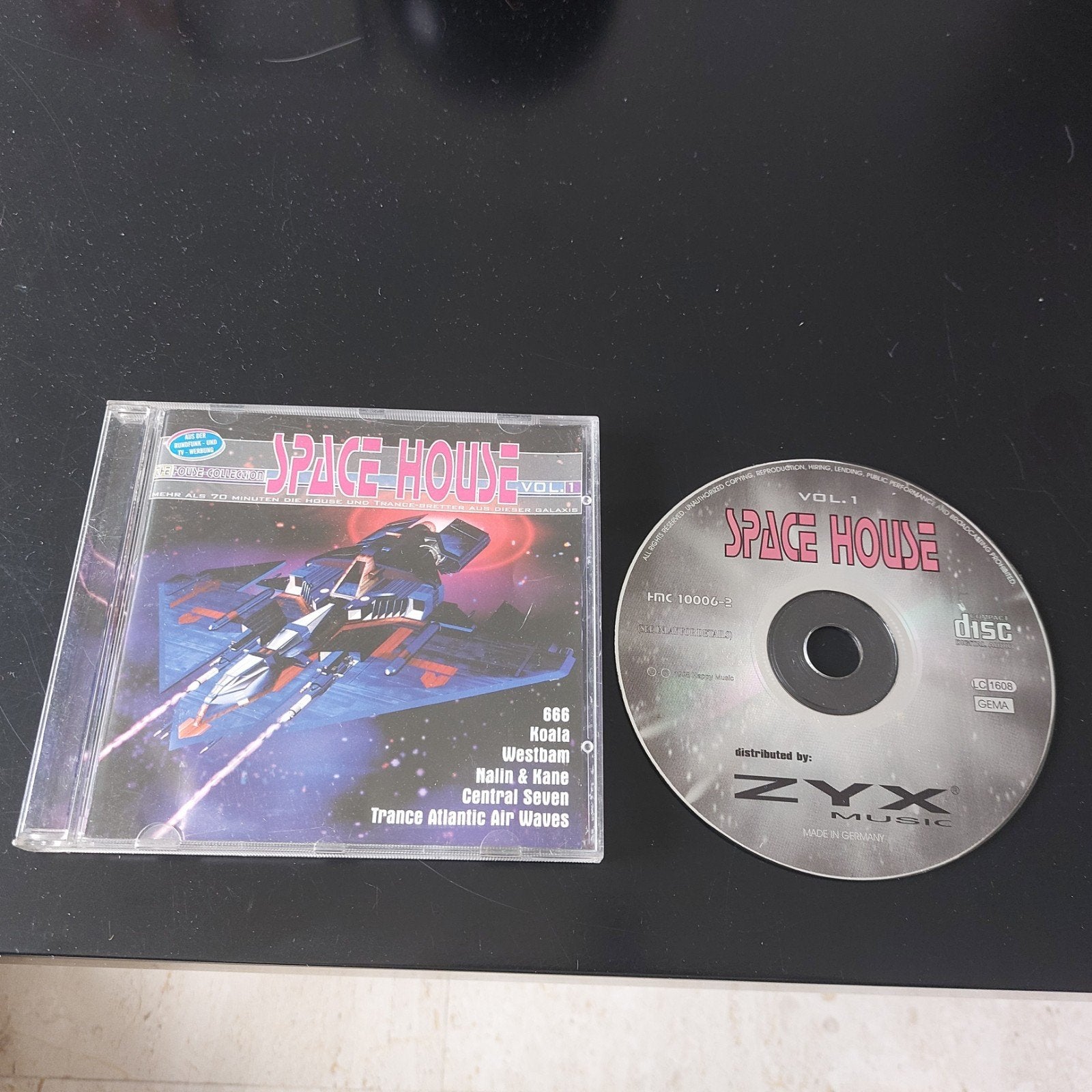 Space House Vol. 1 CD - Dance/Trance Compilation, Ophalen of Verzenden, Gebruikt, Dance, Verzamelalbum