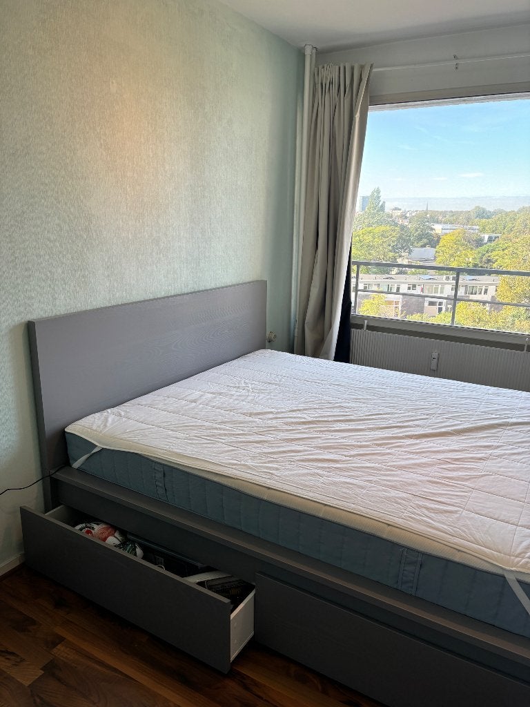 MALM bed IKEA grijs zgan zonder matras, Ophalen, Overige materialen, Tweepersoons, Zo goed als nieuw