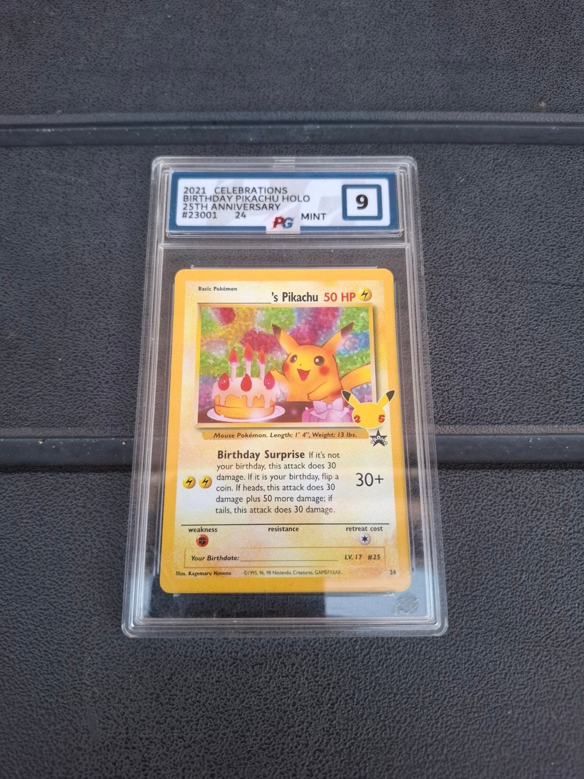 Pokémon Celebrations Birthday Pikachu Holo kaart, Ophalen of Verzenden, Zo goed als nieuw