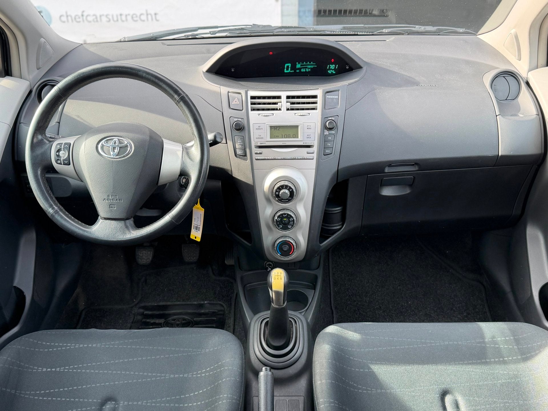 Foto 2 van Toyota Yaris 1.0|NAP|APK|AIRCO|5DEURS|2EIGENAAR|BOEKJE|BEURT