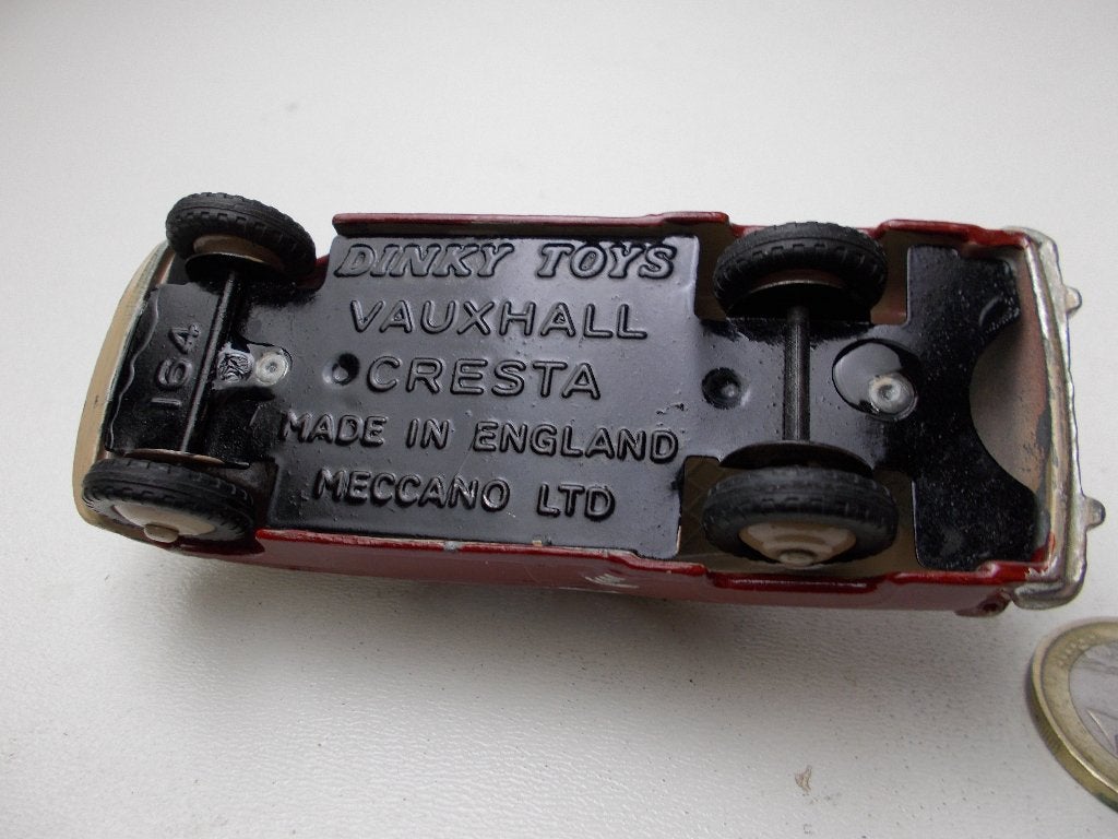 1957 Dinky Toys 164 VAUXHALL CRESTA SALOON (Gerestaureerd.), Ophalen of Verzenden, Gebruikt, Auto, Dinky Toys
