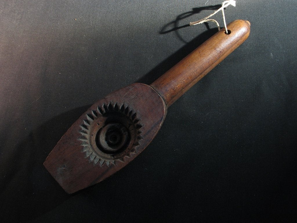 Botervorm hout antiek volkskunst 1800. 2204, Antiek en Kunst, Ophalen of Verzenden