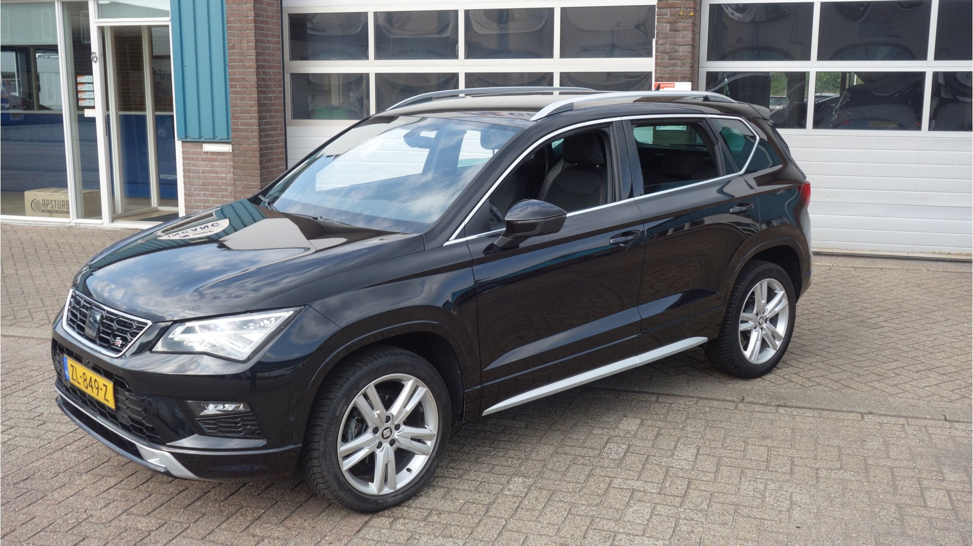SEAT Ateca 1.5 TSI FR Business Intense (bj 2019, automaat), Auto's, 12 maanden, 4 cilinders, Zwart, Origineel Nederlands