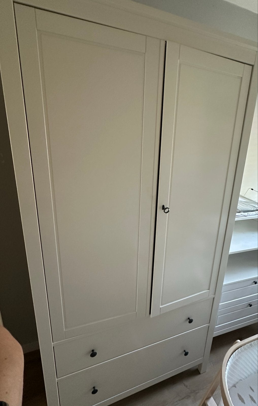 IKEA Hemnes Kledingkast - Wit met 2 deuren en 2 lades, Huis en Inrichting, Ophalen, Gebruikt, 100 tot 150 cm, Met lade(s)
