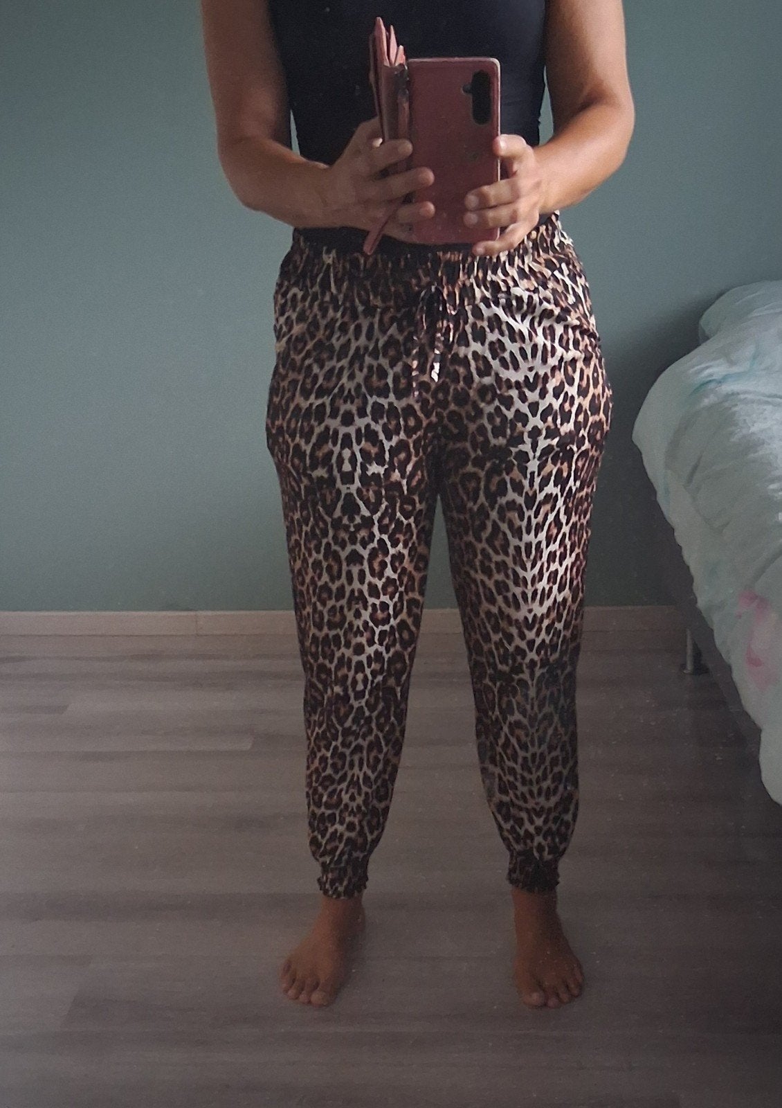 Mooie dunne soepelvallende panter / tijger print broek, Kleding | Dames, Maat 38/40 (M), Meerkleurig, Ophalen of Verzenden, Zo goed als nieuw
