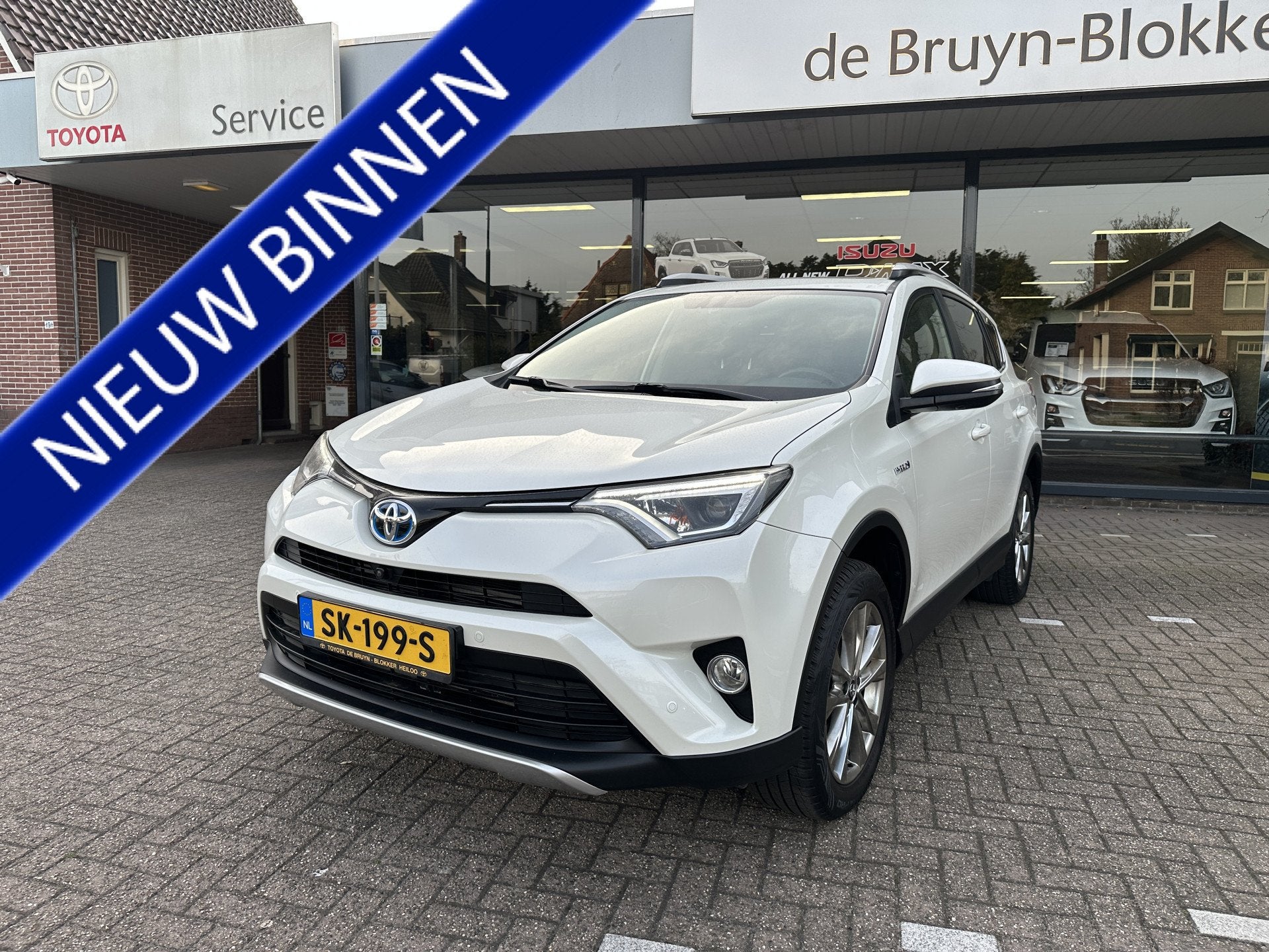 Toyota RAV4 2.5 Hybrid AWD Executive Business trekhaak / sch, Auto's, 12 maanden, Gebruikt, 1650 kg, Wit