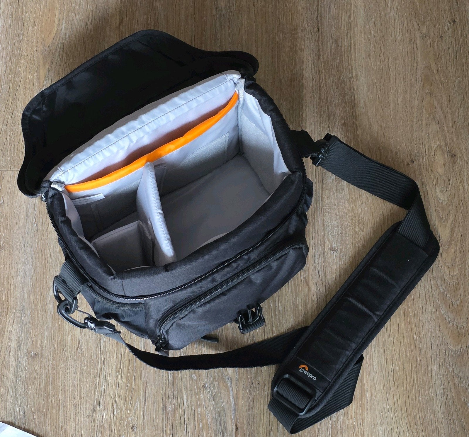 Lowepro ProTactic SH 180 AW II Cameratas Zwart, Audio, Tv en Foto, Lowepro, Ophalen of Verzenden, Zo goed als nieuw, Zwart