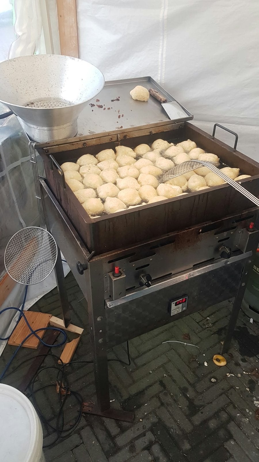 Oliebollen oven op butagas met 2 branders en accessoires, Ophalen, Gebruikt, Fornuis, Frituur en Grillen