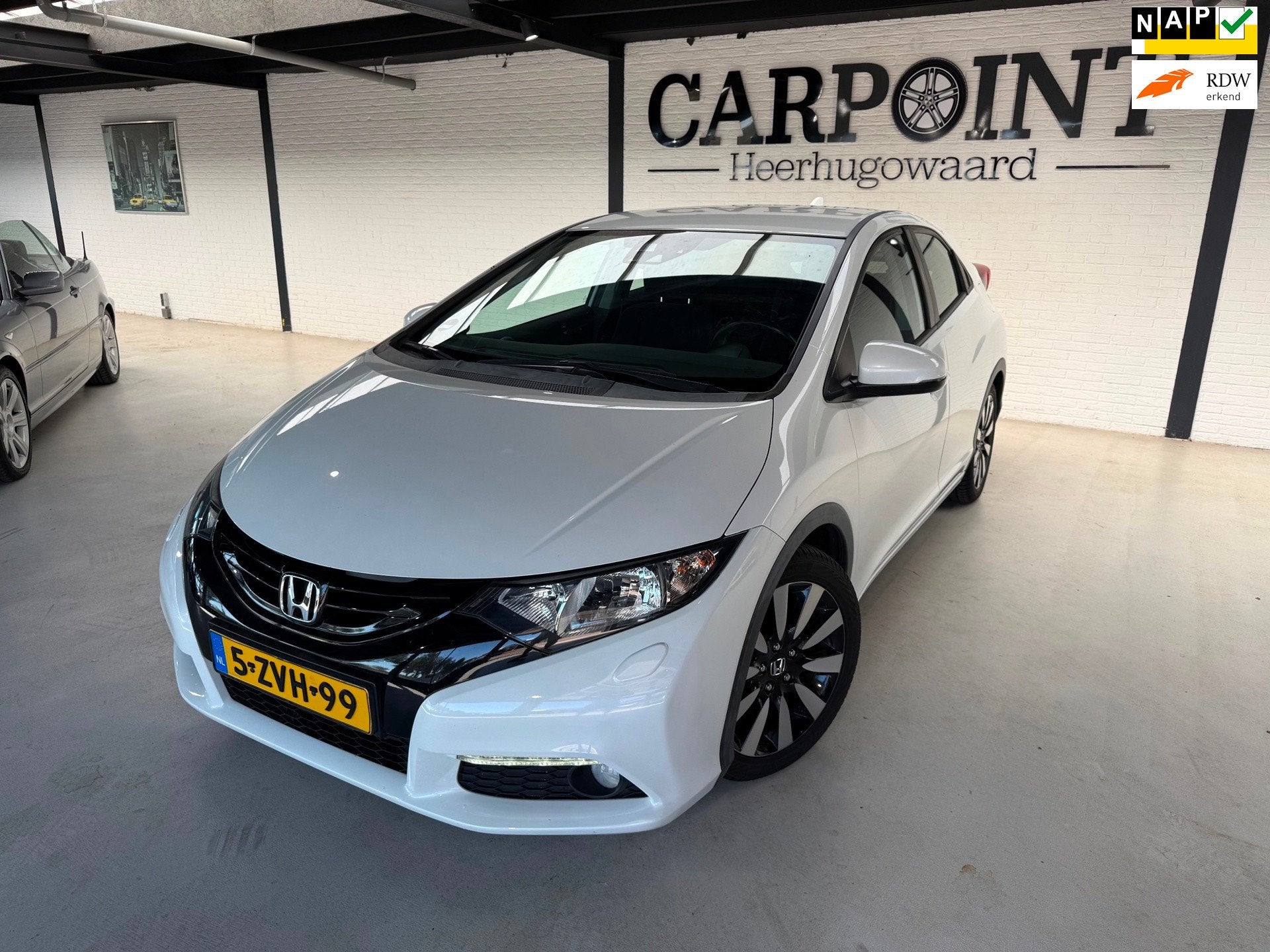 Honda Civic 1.4 Sport Business Edition 2015 Parelmoerwit Cam, Auto's, Voorwielaandrijving, Euro 5, Gebruikt, 4 cilinders