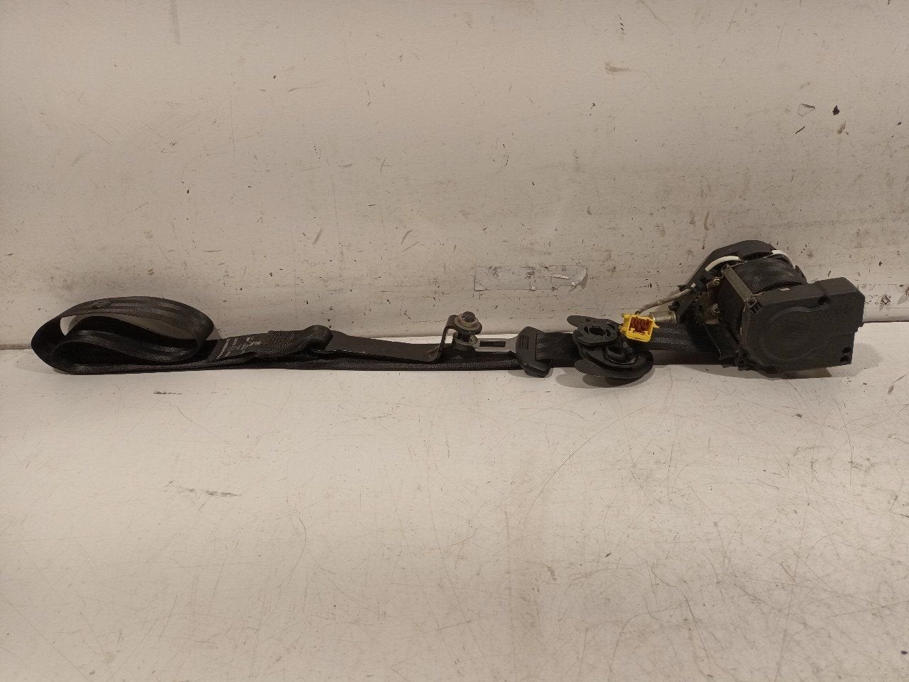 Veiligheidsgordel rechts voor Volkswagen Touran, Auto-onderdelen, Interieur en Bekleding, Onderdelen@venauto.nl, Van der Ven Autorecycling B.V.
