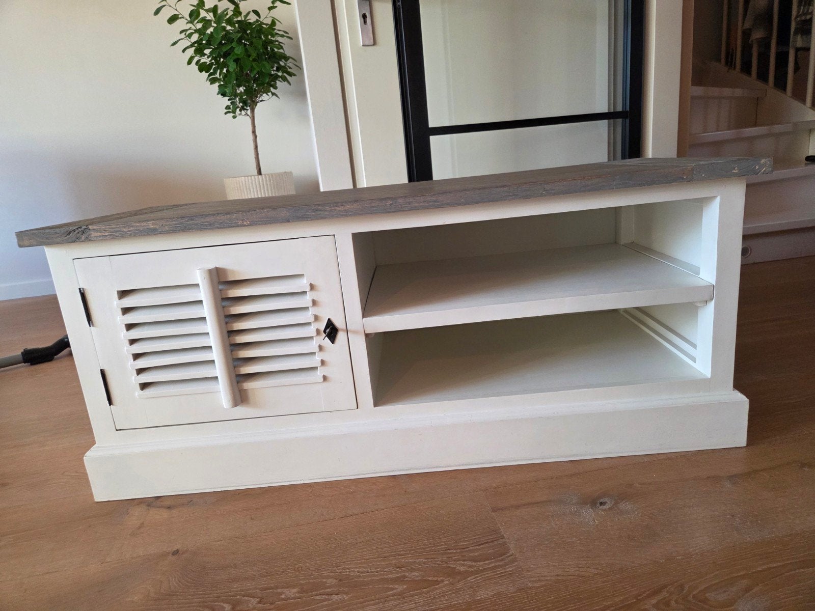 Tv-meubel, Ophalen, Gebruikt, 100 tot 150 cm, Minder dan 100 cm