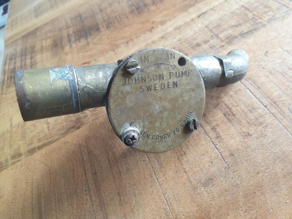 Johnson Pump F35B-9 koelwaterpomp, Watersport en Boten, Ophalen of Verzenden, Gebruikt, Motor en Techniek, Motorboot