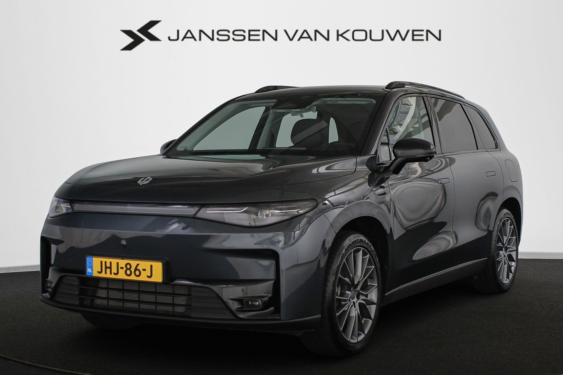 Leapmotor C10 Design REEV 28.4 kWh 360 Camera Panoramadak ze, Auto's, Automaat, Achterwielaandrijving, 4 cilinders, 1925 kg