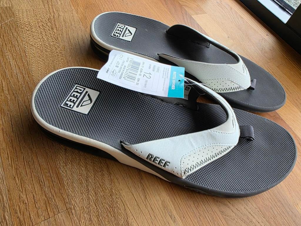 Nieuw met kaartjes Reef fanning slipper maat 45, Slippers, Wit, Nieuw, Ophalen of Verzenden