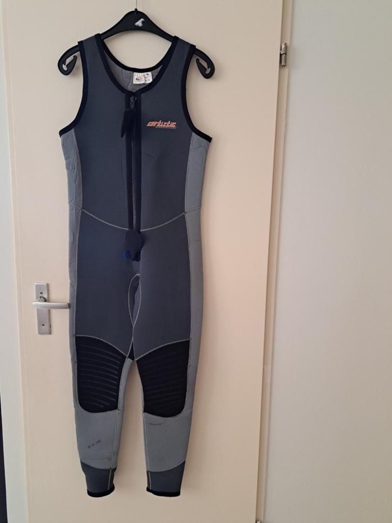 Artistic Cervic watersport pak in goede staat. Maat 50. M, Wetsuit, Gebruikt, Ophalen of Verzenden, Dame of Heer