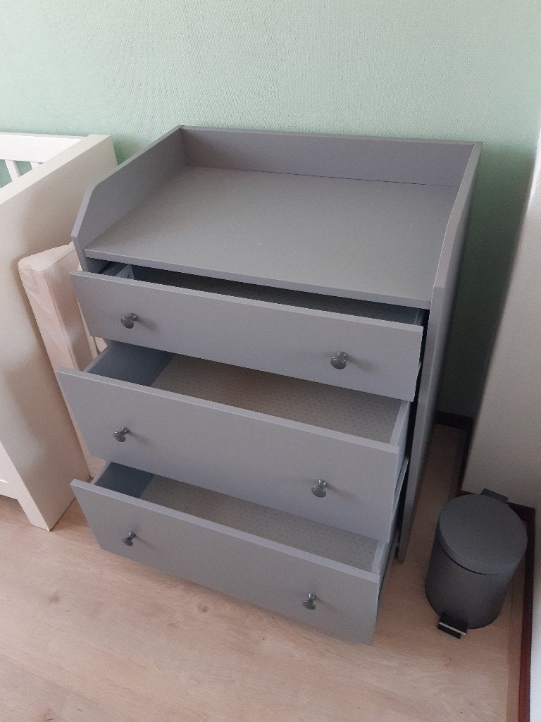 Ikea HAUGA Ladekast 3 lades, grijs, 70x46x84 cm, Huis en Inrichting, Kasten | Ladekasten, Ophalen, Neutraal, 50 tot 100 cm, Zo goed als nieuw