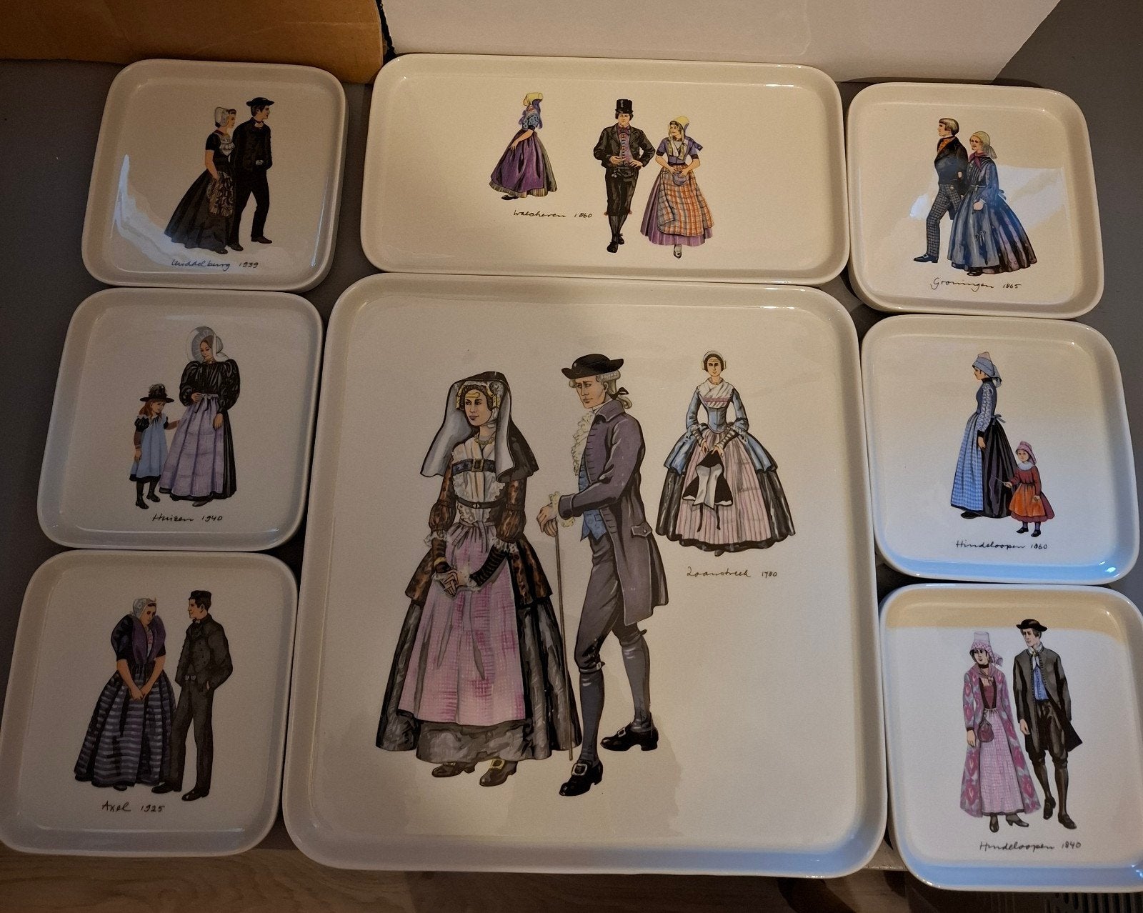 Prachtige Vintage Villeroy & Boch Klederdracht Gebakset (8-d, Ophalen of Verzenden