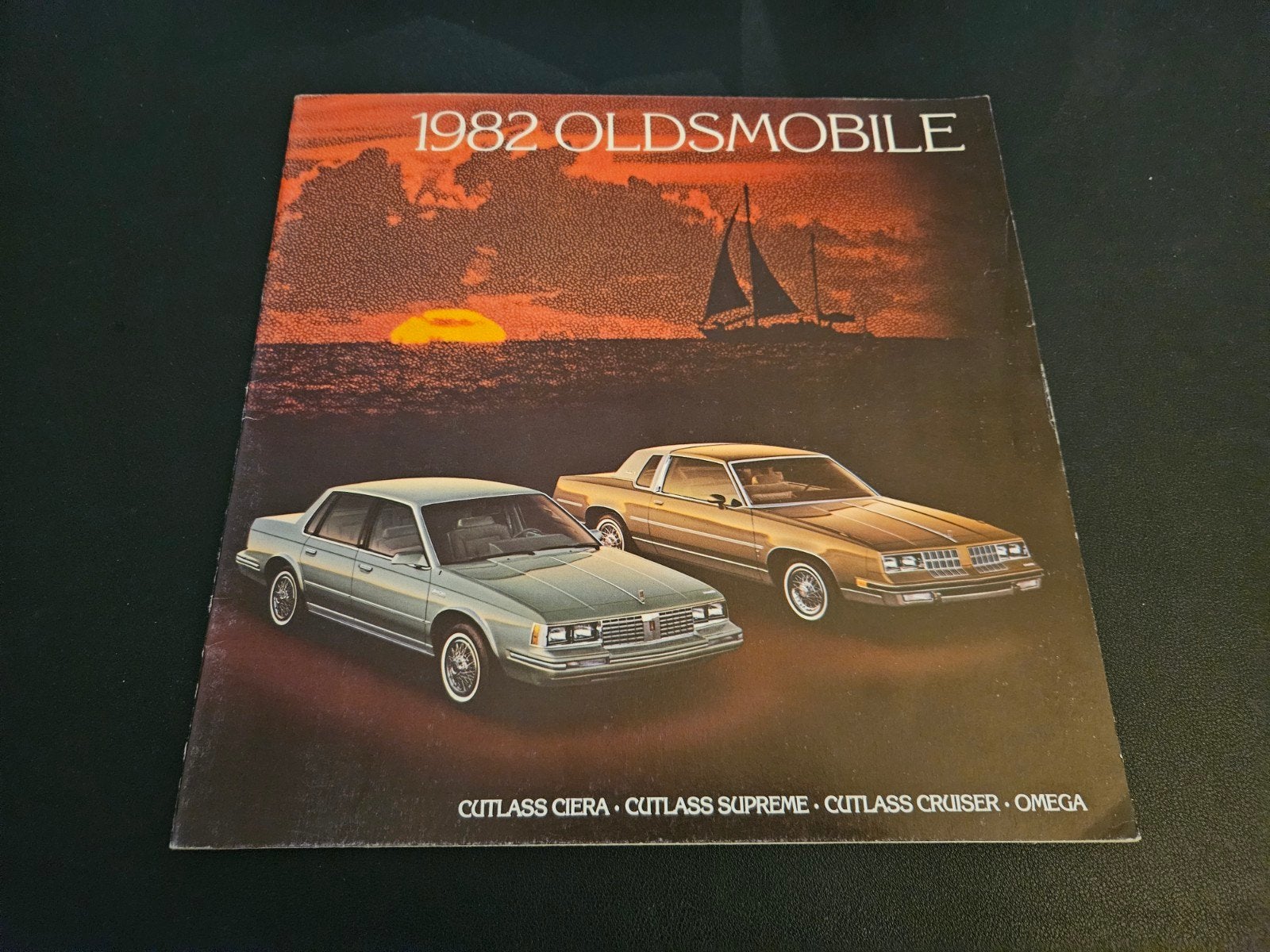 Brochure Oldsmobile 1982 USA, Ophalen of Verzenden, Zo goed als nieuw, Overige merken