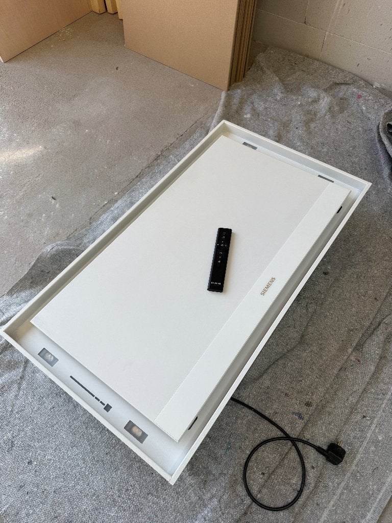 Siemens LR96CAQ20 afzuigkap plafondunit wit, Witgoed en Apparatuur, Afzuigkappen, Nieuw, Inbouw, Overige typen, 600 tot 800 m³ per uur