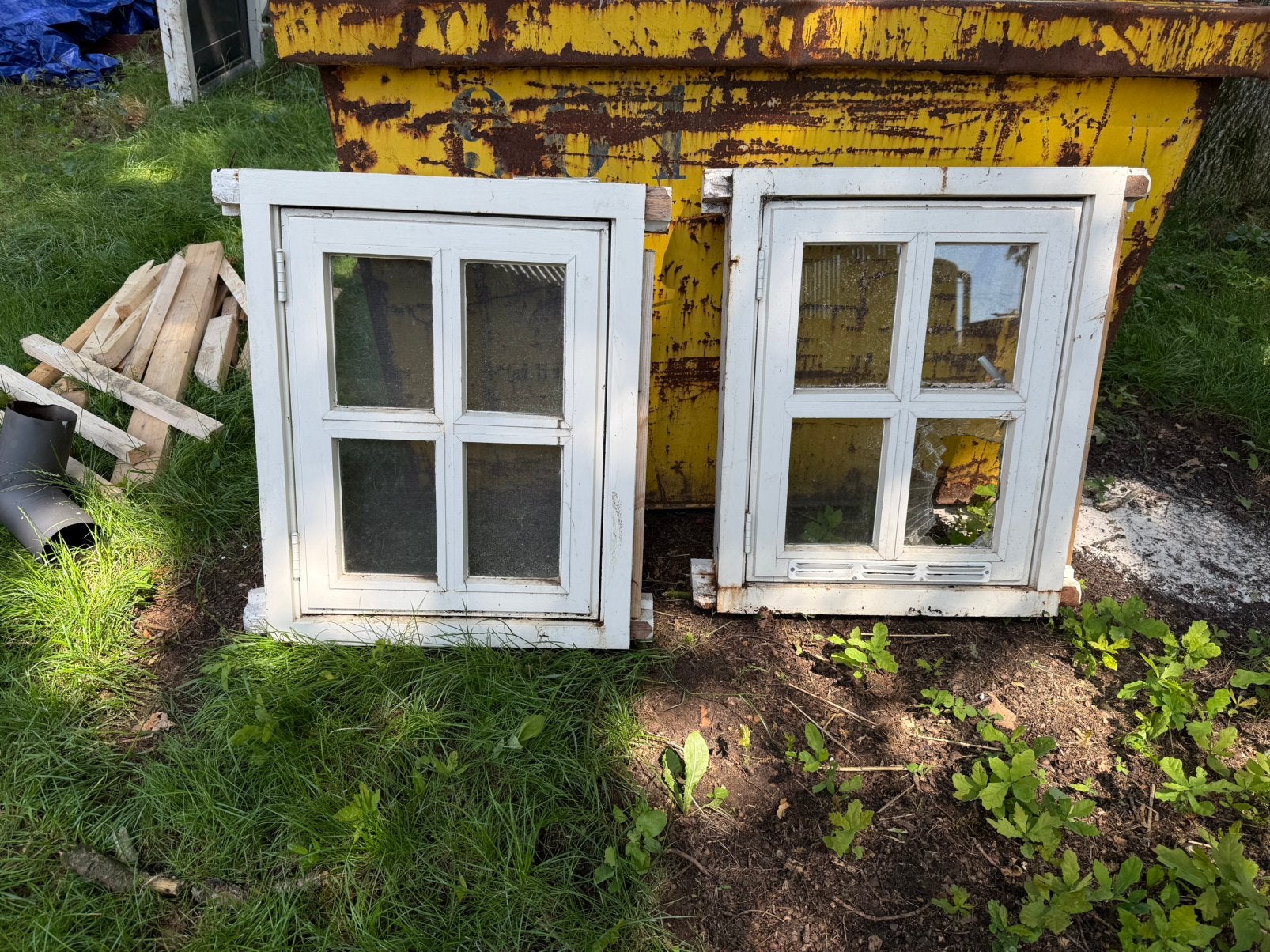 2x (boerderij) 4-vaks raamkozijn, Doe-het-zelf en Verbouw, Kozijnen en Schuifpuien, Ophalen, Zo goed als nieuw, Hout, Raamkozijn