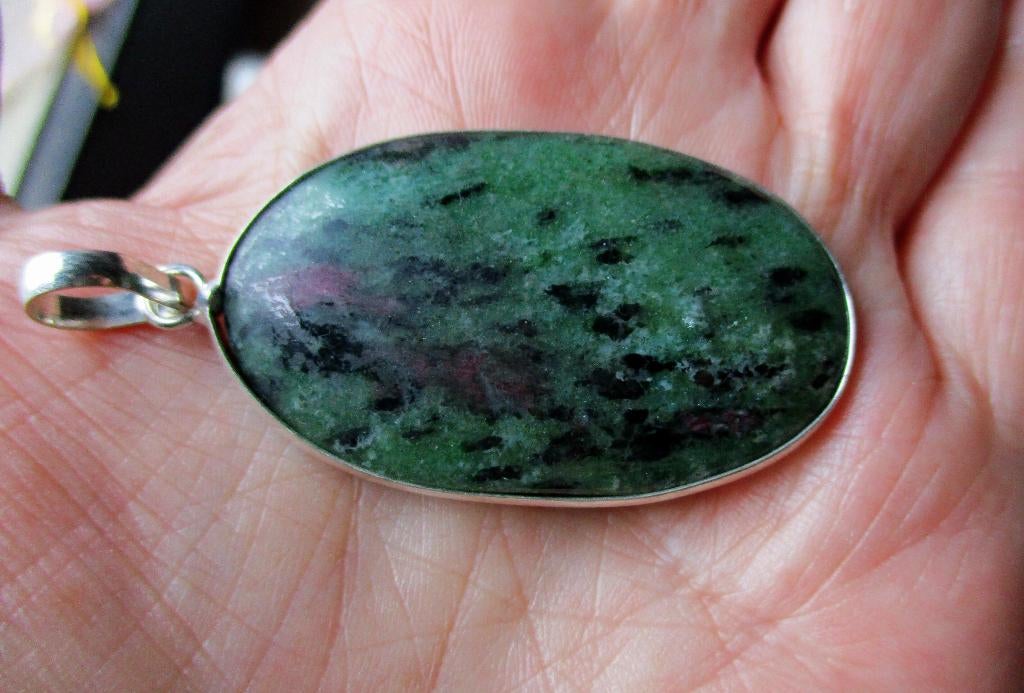 082/ ruby zoisiet hangers(meerdere foto's), Nieuw, Ophalen of Verzenden, Met edelsteen, Zilver