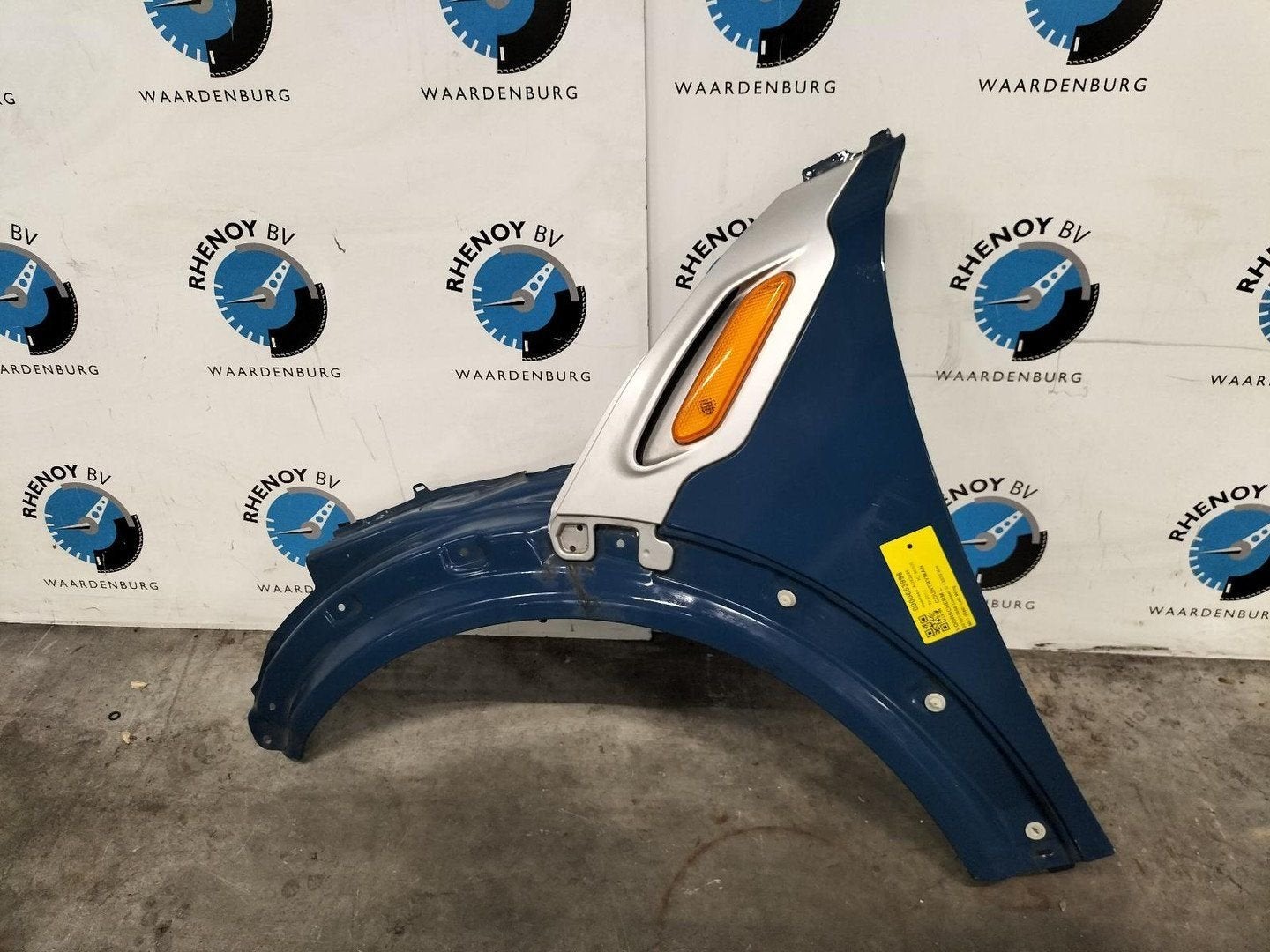 MINI (BMW) COUNTRYMAN VOORSCHERM L 2012, Ophalen of Verzenden, Gebruikt, Stiba lid