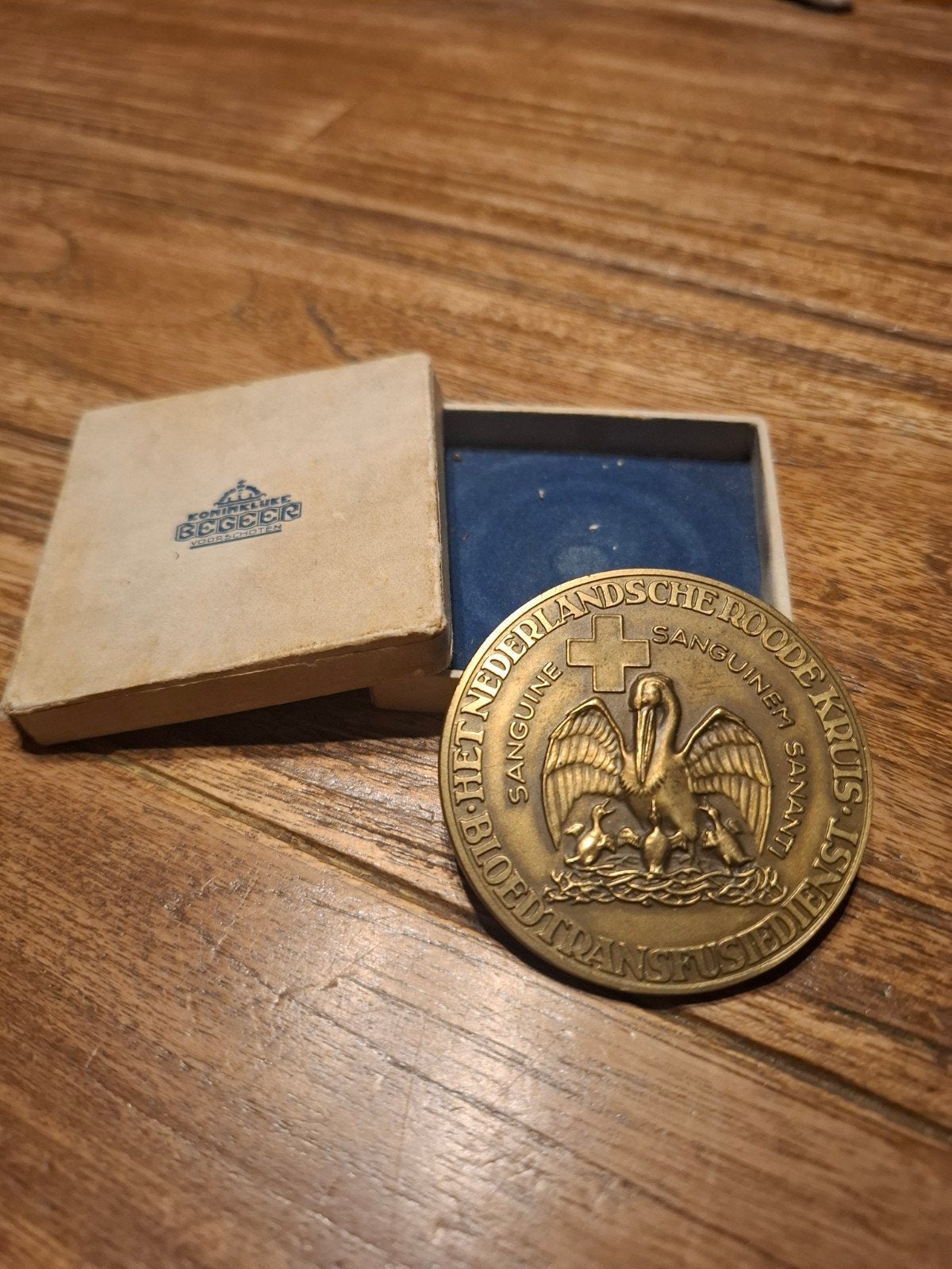 Penning van het Nederlandse Rode kruis, Ophalen of Verzenden, Brons