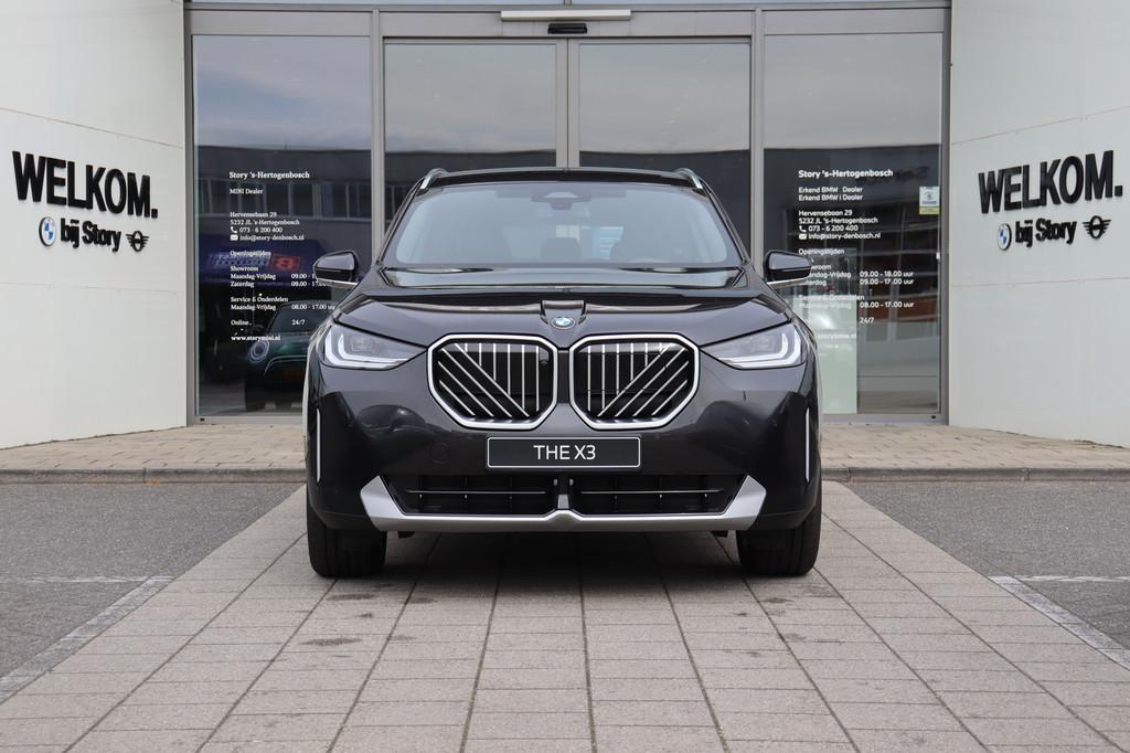 BMW X3 30e xDrive Automaat / Trekhaak / Sportstoelen / Comfo, Auto's, Automaat, 1998 cc, Stoelverwarming, Zwart