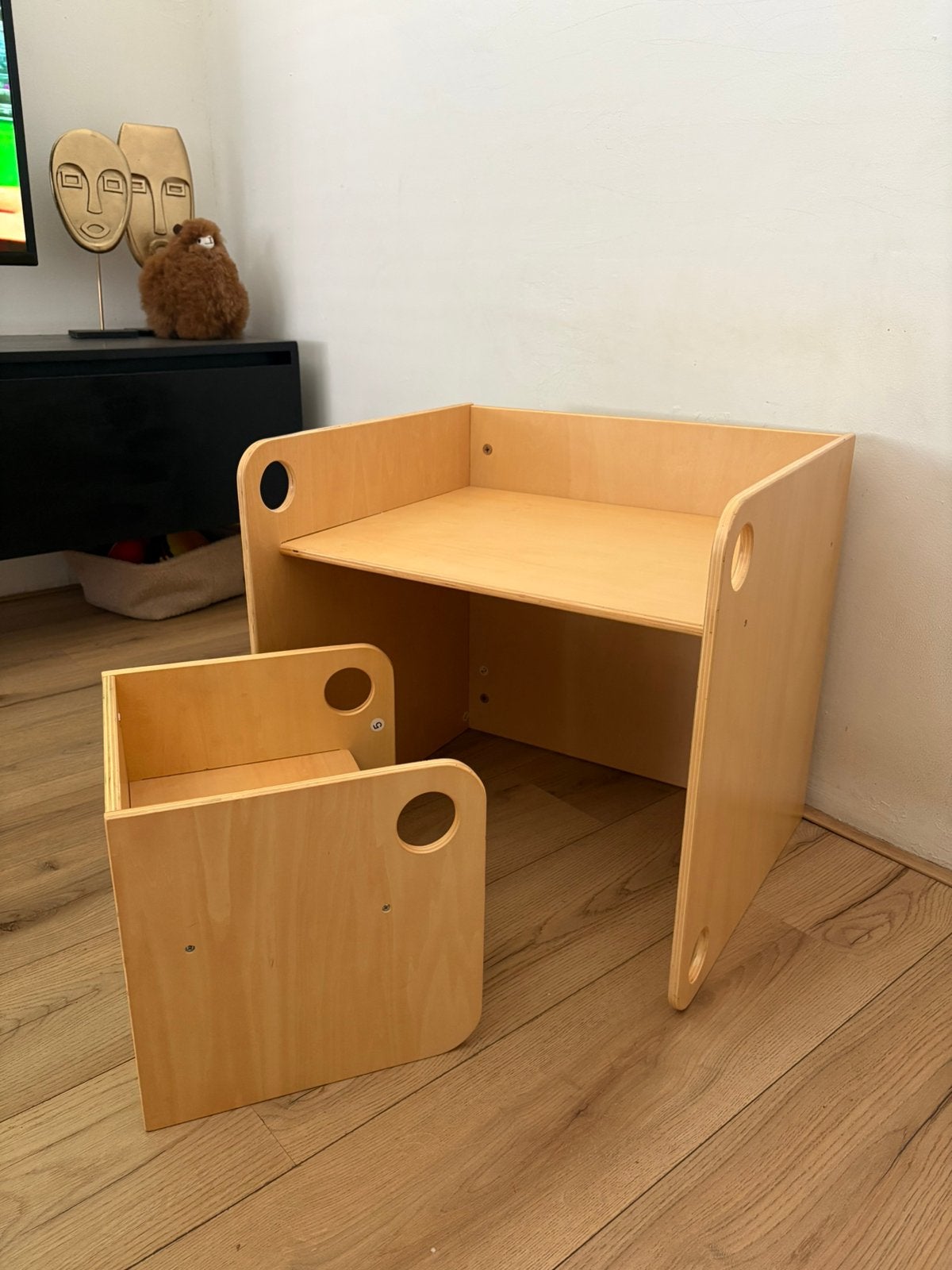 NIEUW Montessori tafel en stoel Petite Amelie, Kinderen en Baby's, Kinderkamer | Tafels en Stoelen, Ophalen, Nieuw, Tafel(s) en Stoel(en)
