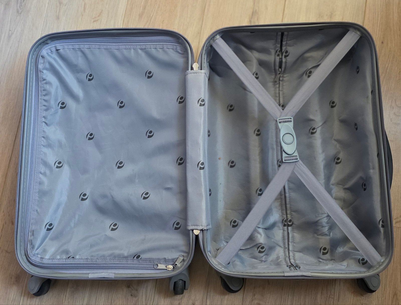 Princess Traveller koffer - Blauw - Handbagage, Ophalen, Wieltjes, Gebruikt, 50 tot 60 cm